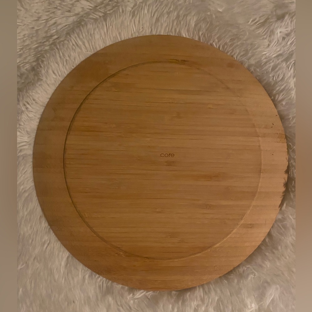 New bamboo core pizza cutting board